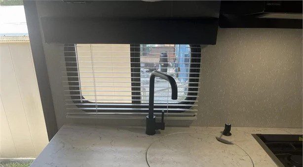 2021 FOREST RIVER CHEROKEE WOLF PUP 16PF - Image 37