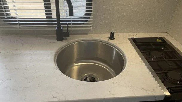 2021 FOREST RIVER CHEROKEE WOLF PUP 16PF - Image 38