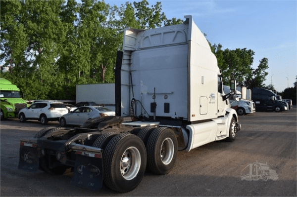 2014 PETERBILT 579 - Image 5
