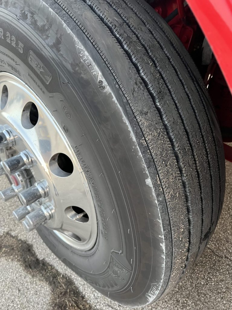 2019 Peterbilt 389 - Image 13