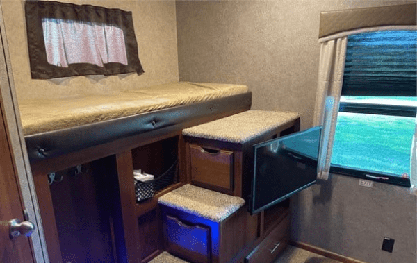 2018 JAYCO EAGLE 347BHOK - Image 5