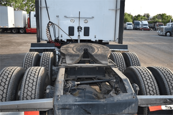 2014 PETERBILT 579 - Image 6