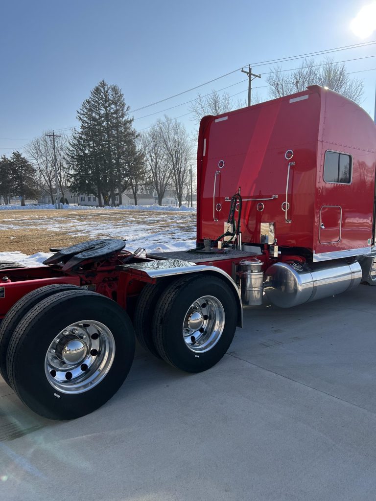 2019 Peterbilt 389 - Image 6