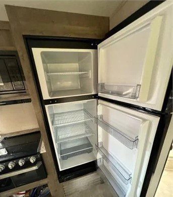 2021 FOREST RIVER AURORA 34BHTS - Image 9