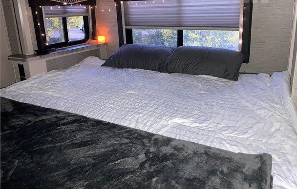 2022 THOR MOTOR COACH CHATEAU 27R - Image 7