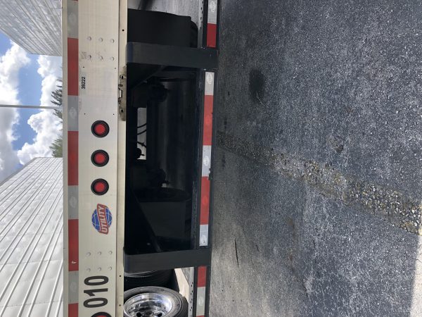 2019 UTILITY 53 ft x 102 in - Image 12