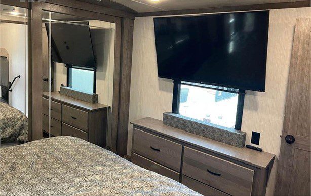 2021 forest river cedar creek 355LF - Image 13