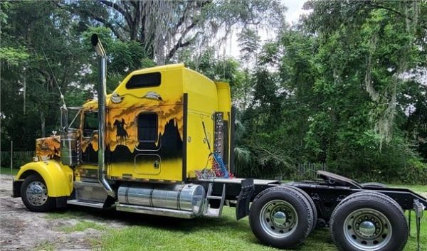 2000 KENWORTH W900L - Image 3