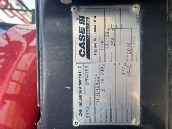 2016 Case IH 4440 sprayer - Image 8