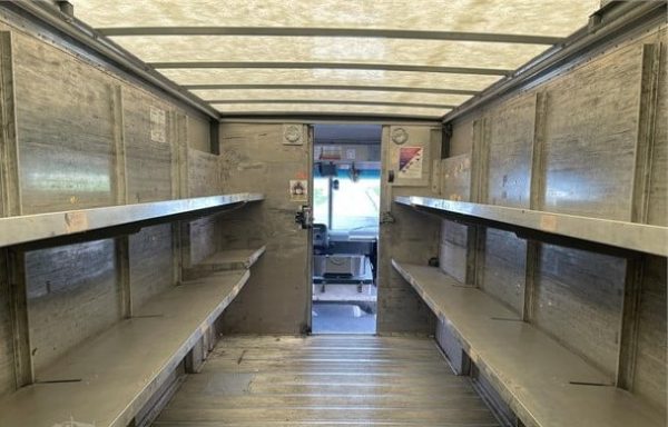 2012 FREIGHTLINER MT45 - Image 17