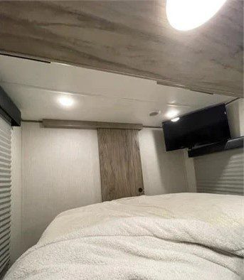 2021 FOREST RIVER CHEROKEE ALPHA WOLF 33BH-L - Image 20