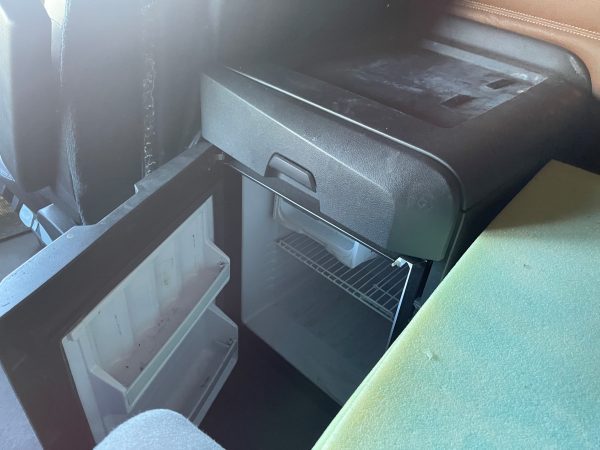 2018 Freightliner Cascadia 126 - Image 6