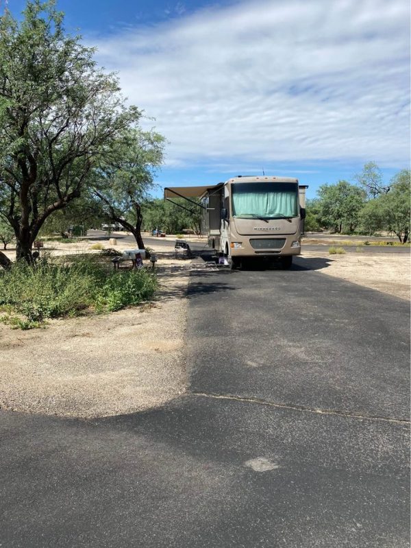 2014 Winnebago Vista - Image 2
