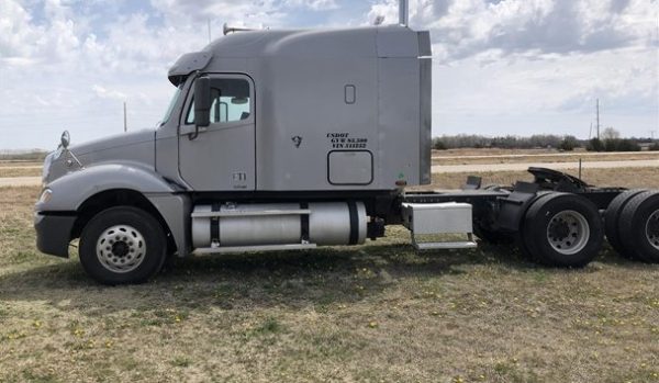 2006 FREIGHTLINER COLUMBIA 120