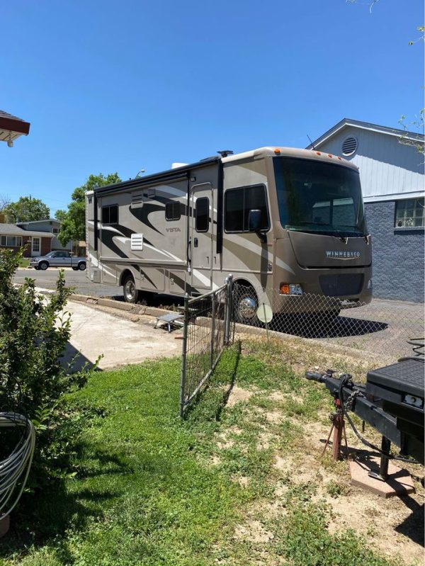 2014 Winnebago Vista - Image 3