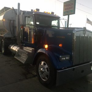 2016 Kenworth W900B