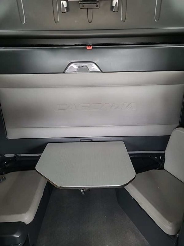 2019 Freightliner Cascadia 126 - Image 11