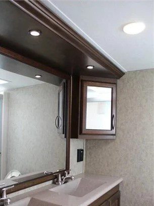 2018 PRIME TIME SANIBEL 3650 - Image 30