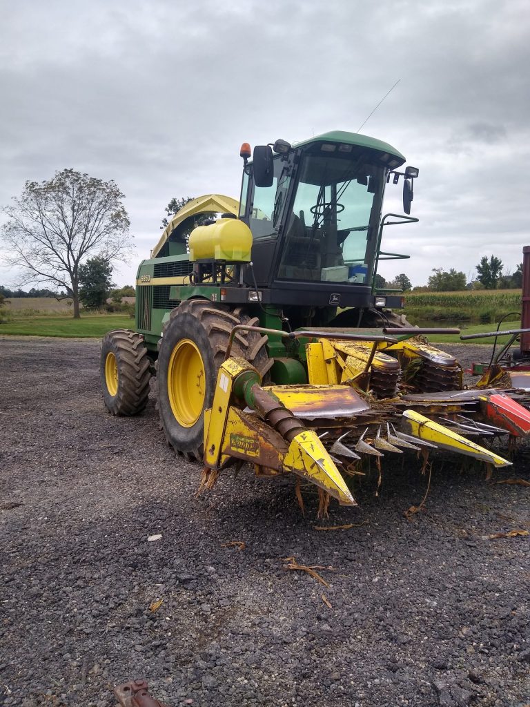 1999 John Deere 6850 Forage Harvester