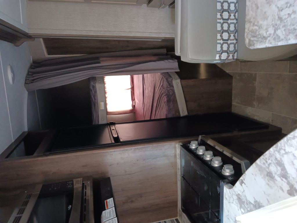 2020 Dutchmen Aspen Trailer - Image 4