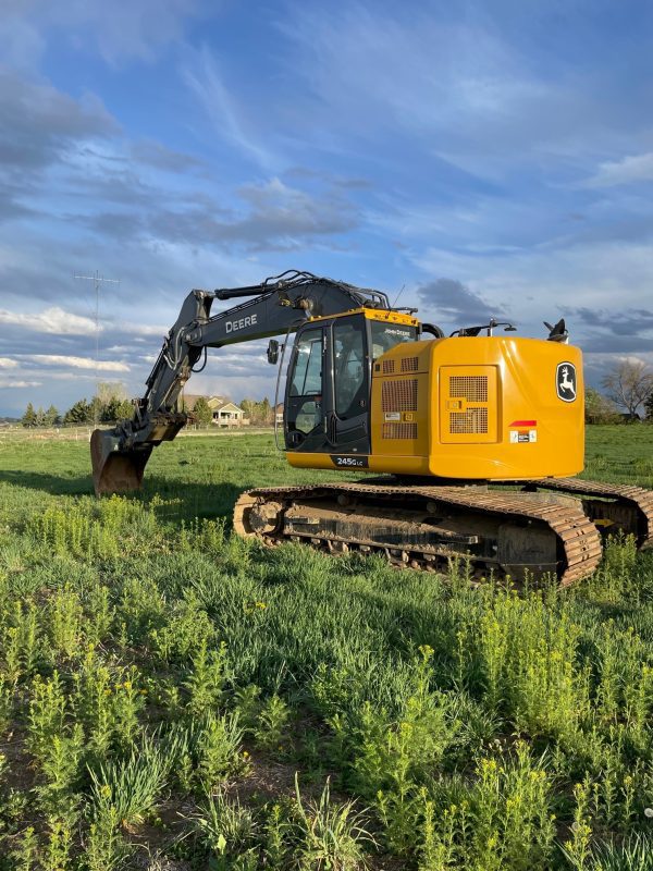 2021 John Deere 245G - Image 8