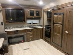 2019 FOREST RIVER FLAGSTAFF SUPER LITE 529MBS - Image 11