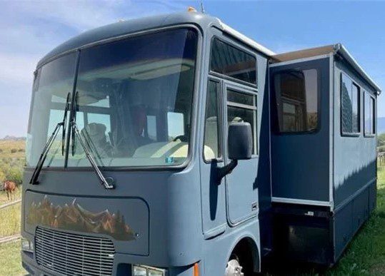 1999 FLEETWOOD SOUTHWIND 36T - Image 2