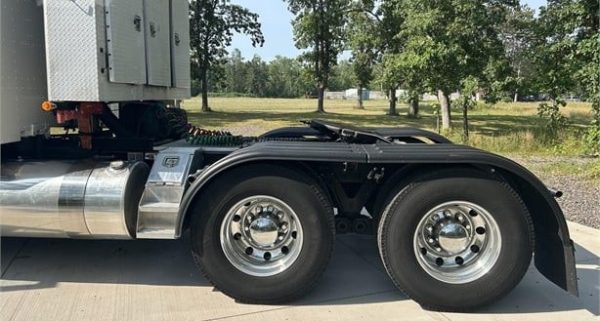 2021 Kenworth W990 - Image 7