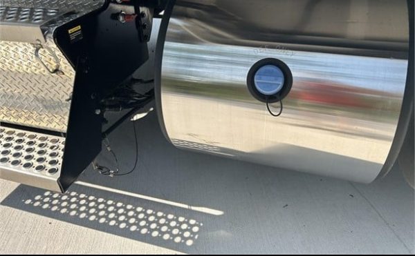 2021 Kenworth W990 - Image 8