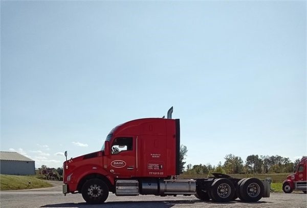 2019 KENWORTH T880 - Image 2