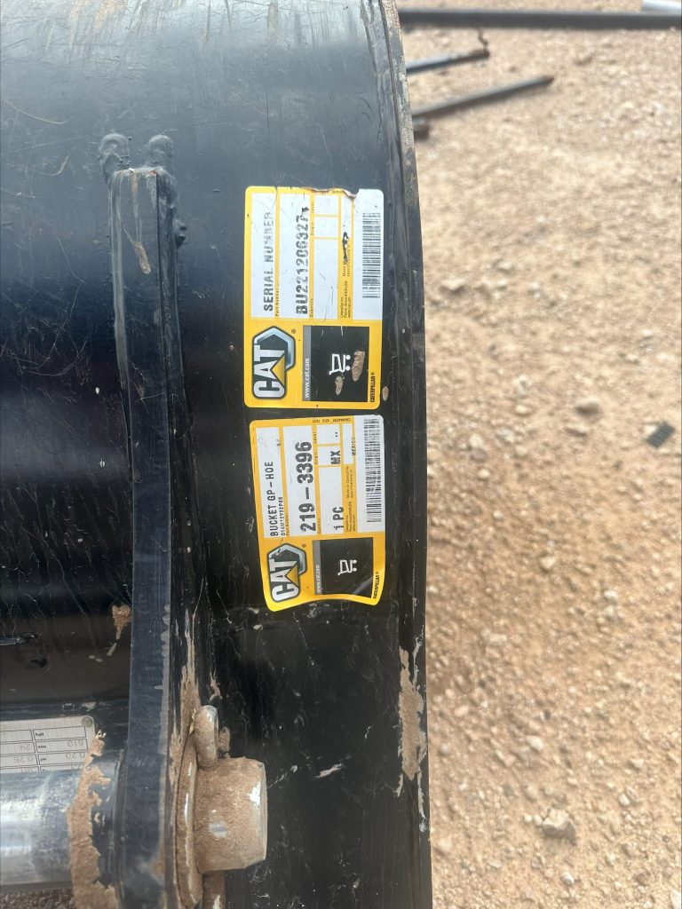 2023 Caterpillar 420 Backhoe - Image 3
