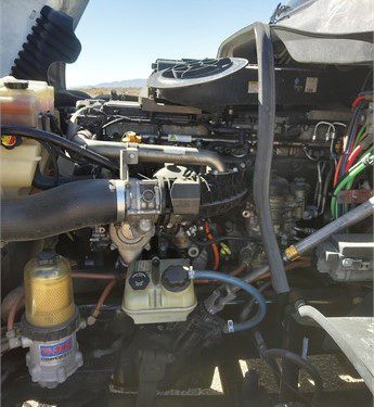 2016 Freightliner Cascadia 125 Evolution - Image 4