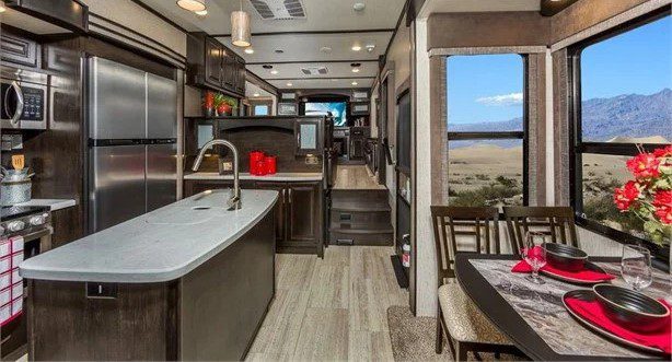 2019 GRAND DESIGN MOMENTUM 376TH - Image 5