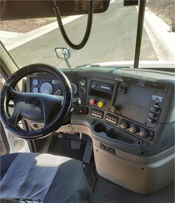 2016 Freightliner Cascadia 125 Evolution - Image 6
