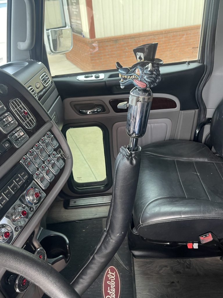 2014 Peterbilt 389 - Image 5