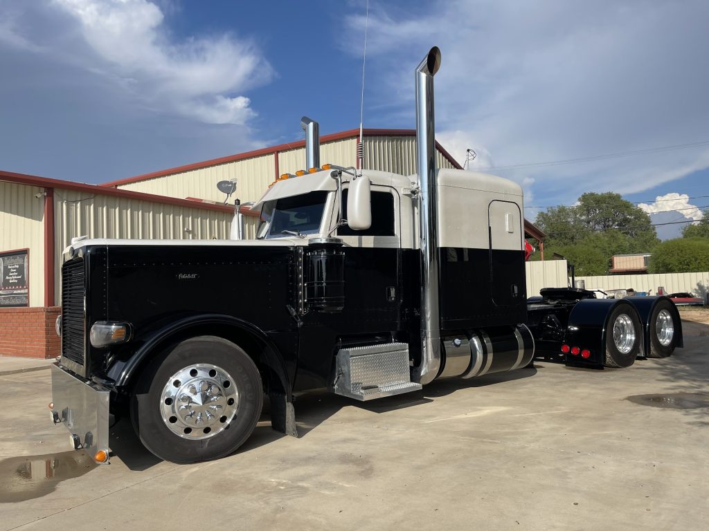 2014 Peterbilt 389 - Image 6