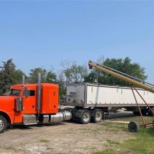 2022 PETERBILT 389