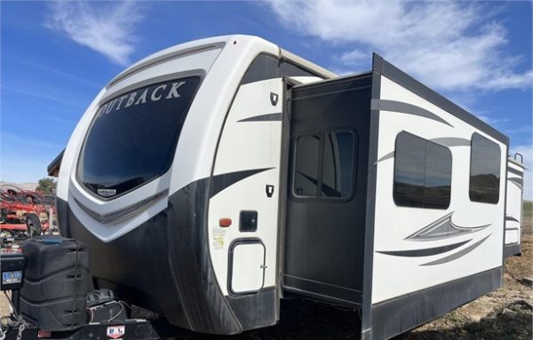 2018 KEYSTONE RV CO OUTBACK SUPER LITE 333FE - Image 3