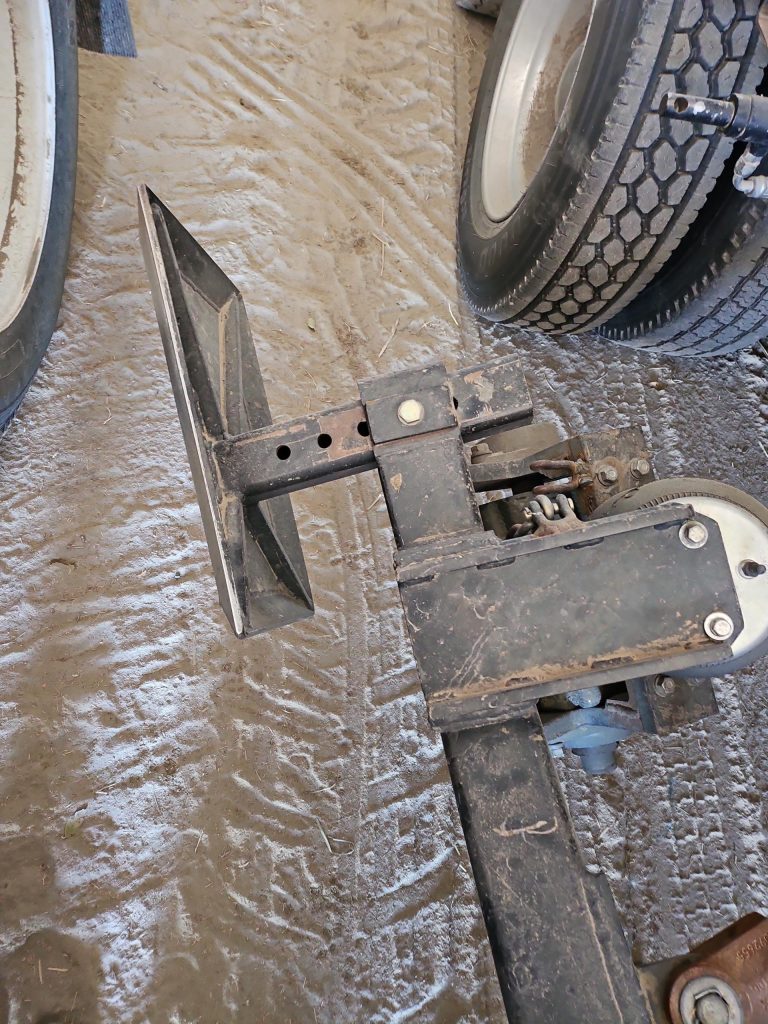 2015 Circle C American Eagle Bale Wagons and Trailer - Image 9