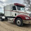 2005 Freightliner - Image 4
