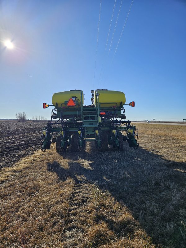 2011 John Deere DB 60 Planter - Image 4