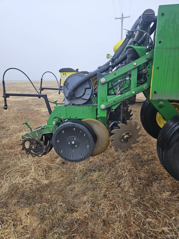 2011 John Deere DB 60 Planter - Image 8