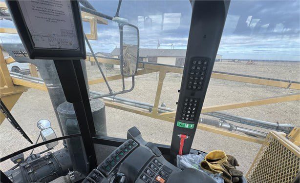 2015 TERRAGATOR TG8300B - Image 12