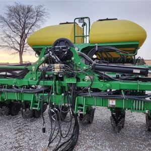 2012 JOHN DEERE 1720 16R-30