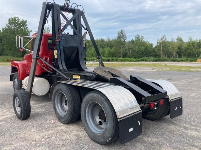 1987 Mack R688ST - Image 2