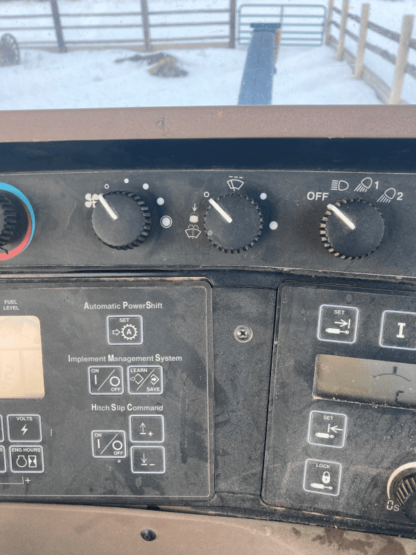2005 John Deere 8220 - Image 6