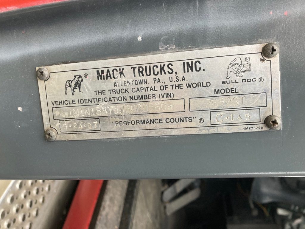 1987 Mack R688ST - Image 6