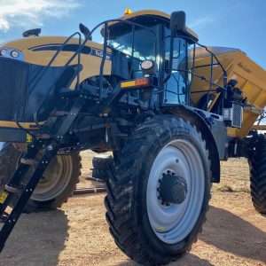 2017 Rogator RG1100B