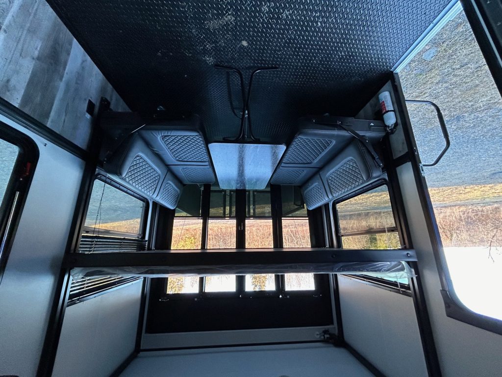 2024 HEARTLAND CYCLONE 4270 & 2017 Ram 3500 Laramie DRW - Image 14