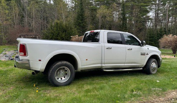 2024 HEARTLAND CYCLONE 4270 & 2017 Ram 3500 Laramie DRW - Image 37